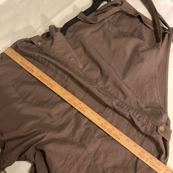 Isabel Maternity Size XL Brown Romper. Adjustable via knot straps/button sides - Picture 8 of 8